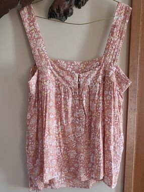 LG nwot Stetson Pink Floral Square-Neck Camisole
